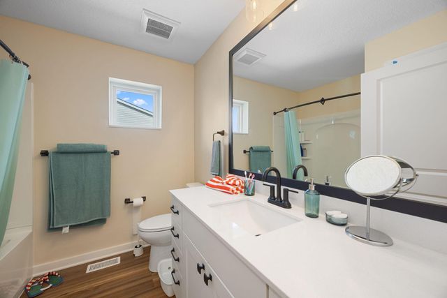 2166 Cottage Avenue E 3, Saint Paul, MN 55119