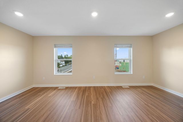 2166 Cottage Avenue E 3, Saint Paul, MN 55119