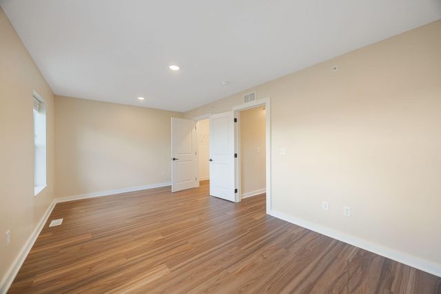 2166 Cottage Avenue E 3, Saint Paul, MN 55119