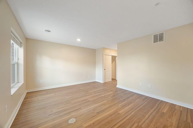 2166 Cottage Avenue E 3, Saint Paul, MN 55119