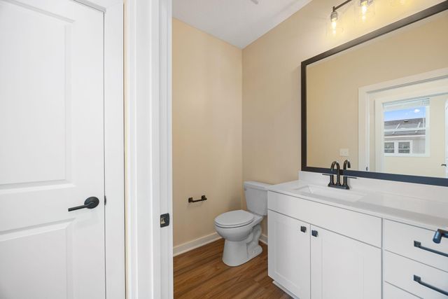 2166 Cottage Avenue E 3, Saint Paul, MN 55119