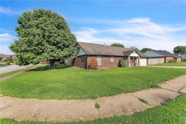 337 Joy Carol Loop, Springdale, AR 72764