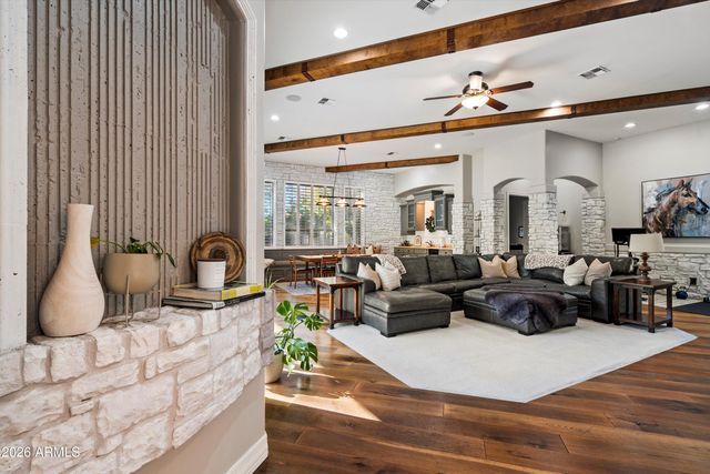 3765 E PALM Street, Mesa, AZ 85215