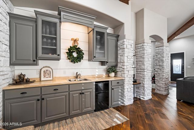 3765 E PALM Street, Mesa, AZ 85215