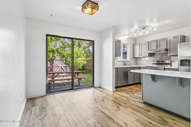 4063 LAURELWOOD Drive, Jacksonville, FL 32257