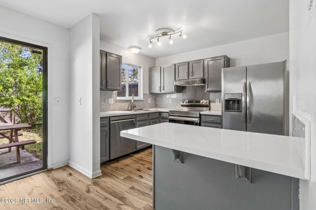 4063 LAURELWOOD Drive, Jacksonville, FL 32257