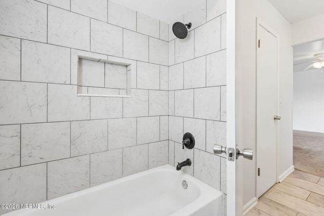 4063 LAURELWOOD Drive, Jacksonville, FL 32257