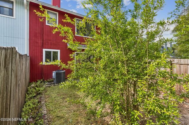 4063 LAURELWOOD Drive, Jacksonville, FL 32257