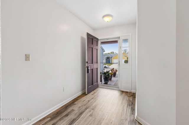 4063 LAURELWOOD Drive, Jacksonville, FL 32257