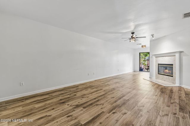 4063 LAURELWOOD Drive, Jacksonville, FL 32257