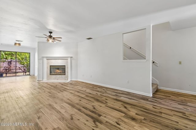 4063 LAURELWOOD Drive, Jacksonville, FL 32257