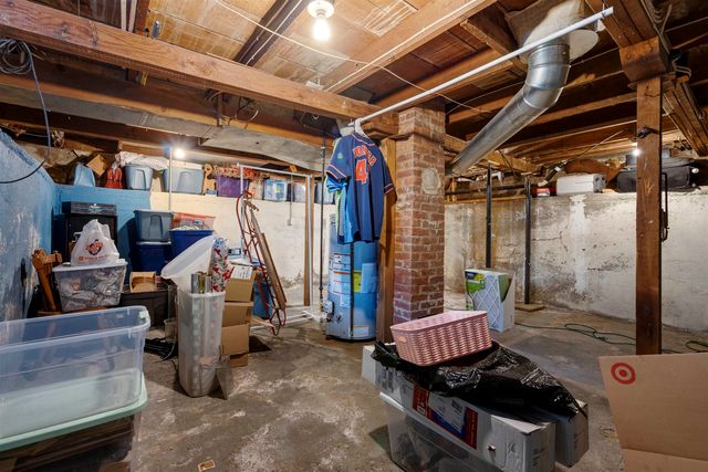 522 6th ST NE, Minot, ND 58703