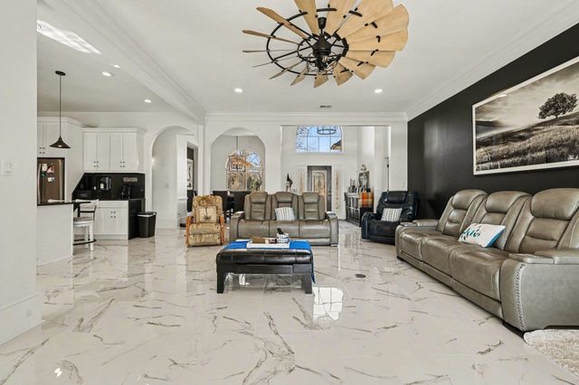 9737 Anchor Dr., Longs, SC 29568