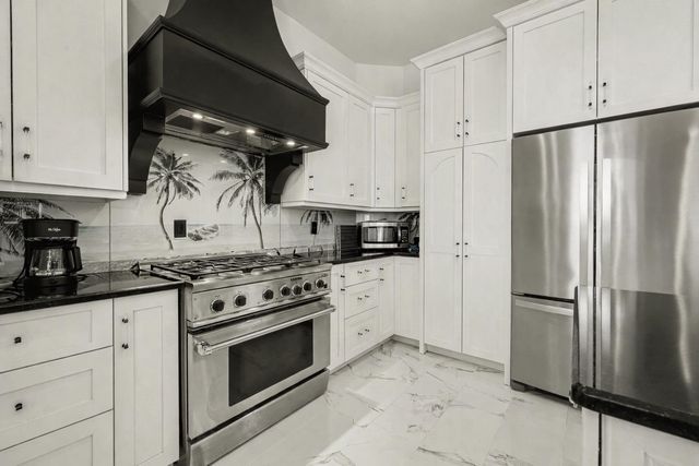 9737 Anchor Dr., Longs, SC 29568