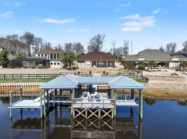 9737 Anchor Dr., Longs, SC 29568