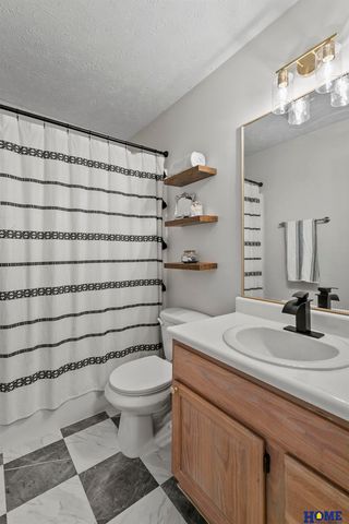 1705 Sawyer Street, Lincoln, NE 68505