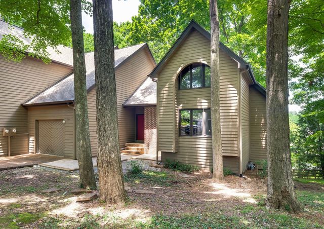 700 Harpeth Trace Dr, Nashville, TN 37221