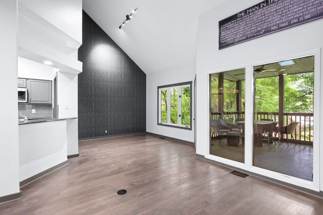 700 Harpeth Trace Dr, Nashville, TN 37221
