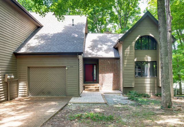 700 Harpeth Trace Dr, Nashville, TN 37221