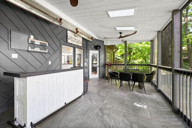 700 Harpeth Trace Dr, Nashville, TN 37221
