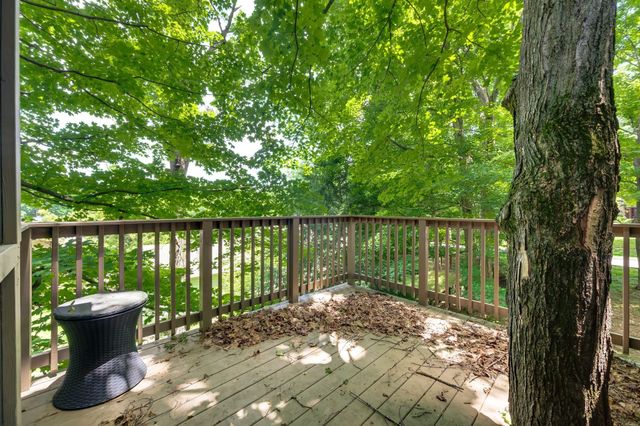 700 Harpeth Trace Dr, Nashville, TN 37221