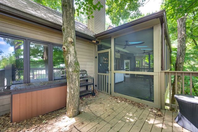 700 Harpeth Trace Dr, Nashville, TN 37221