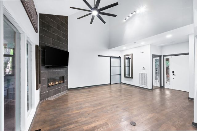 700 Harpeth Trace Dr, Nashville, TN 37221