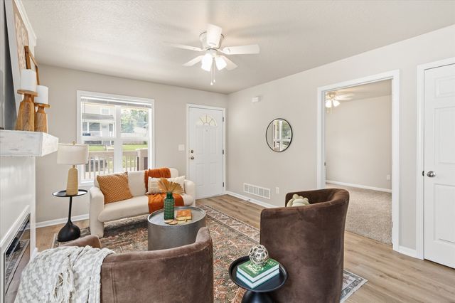 1317 College Avenue, Des Moines, IA 50314