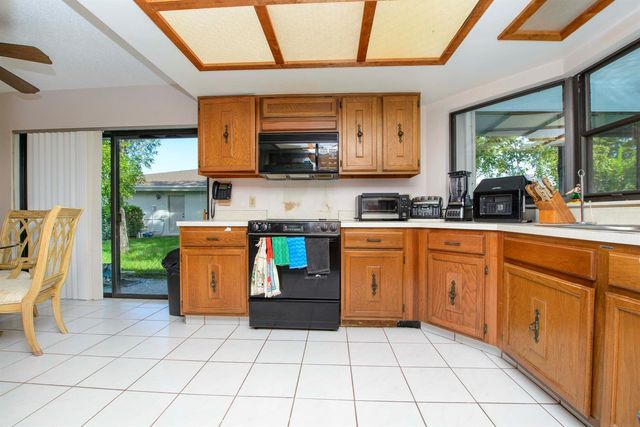 12403 Westhall Place, Wellington, FL 33414