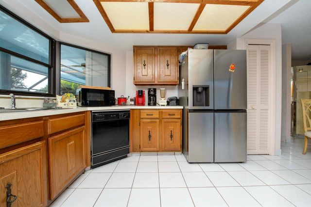 12403 Westhall Place, Wellington, FL 33414