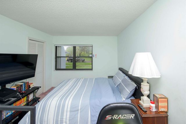 12403 Westhall Place, Wellington, FL 33414