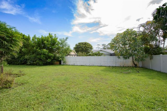 12403 Westhall Place, Wellington, FL 33414