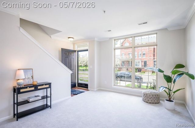 3280 Newbury Place, Troy, MI 48084