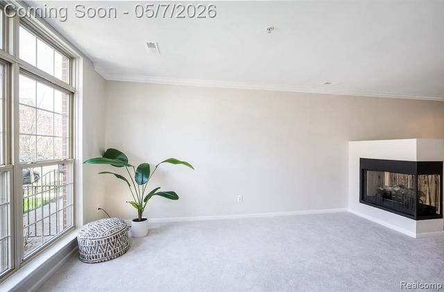 3280 Newbury Place, Troy, MI 48084