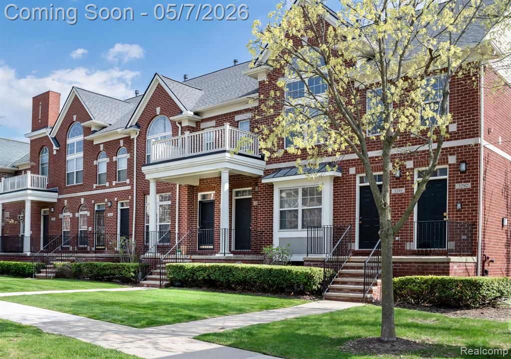 3280 Newbury Place, Troy, MI 48084