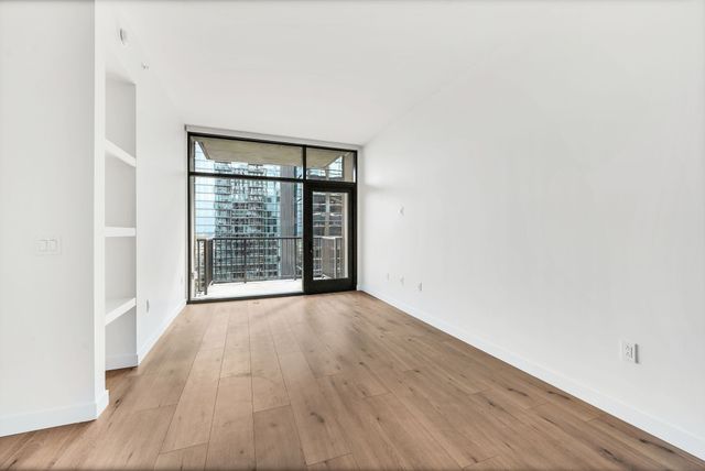 1212 Demonbreun St Apt 1210, Nashville, TN 37203