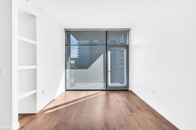 1212 Demonbreun St Apt 1210, Nashville, TN 37203