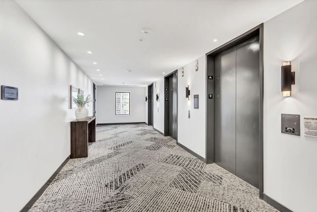 1212 Demonbreun St Apt 1210, Nashville, TN 37203