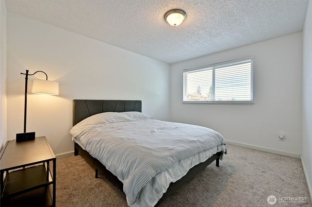 1012 E Laurel Street, Kent, WA 98030