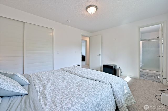 1012 E Laurel Street, Kent, WA 98030