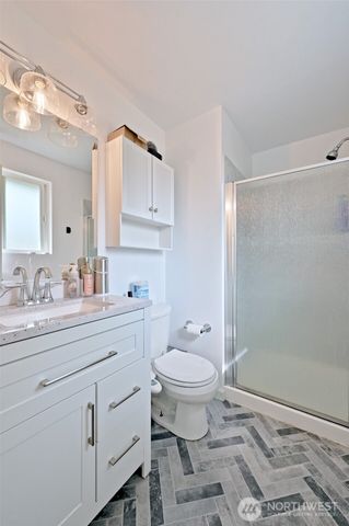 1012 E Laurel Street, Kent, WA 98030
