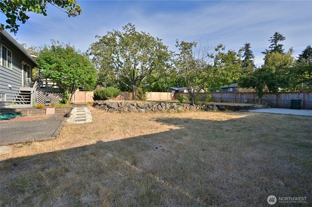 1012 E Laurel Street, Kent, WA 98030