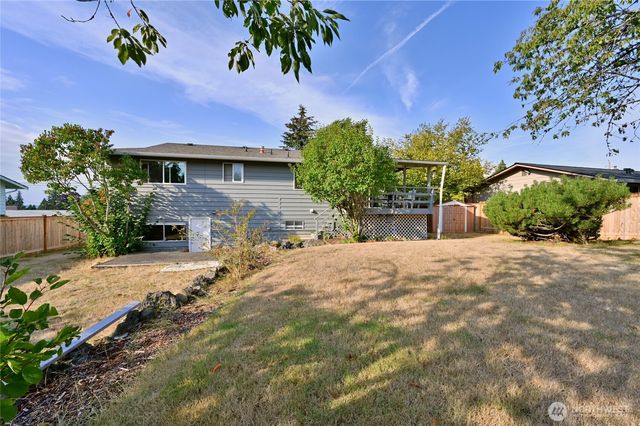 1012 E Laurel Street, Kent, WA 98030