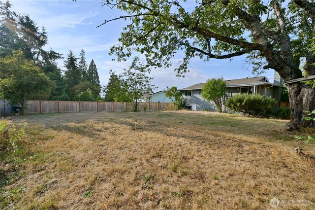 1012 E Laurel Street, Kent, WA 98030