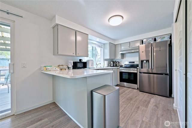 1012 E Laurel Street, Kent, WA 98030
