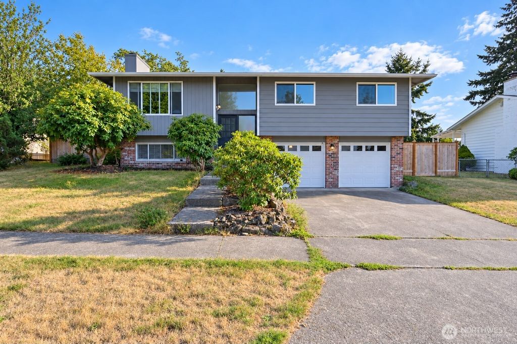 1012 E Laurel Street, Kent, WA 98030