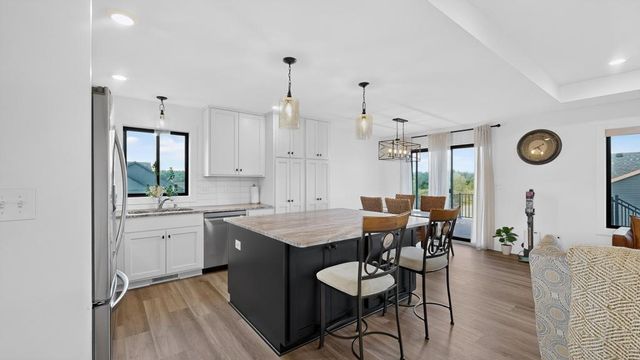 6201 55th Avenue NW, Rochester, MN 55901