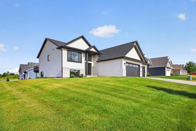 6201 55th Avenue NW, Rochester, MN 55901