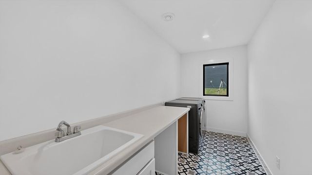 6201 55th Avenue NW, Rochester, MN 55901
