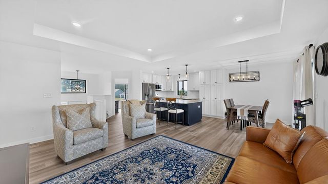 6201 55th Avenue NW, Rochester, MN 55901